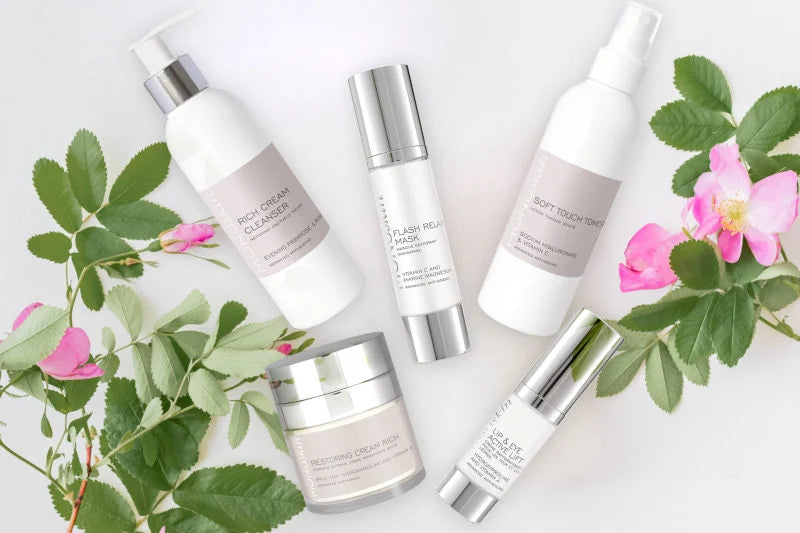 Monu Renu Skin Pamper Gift Box